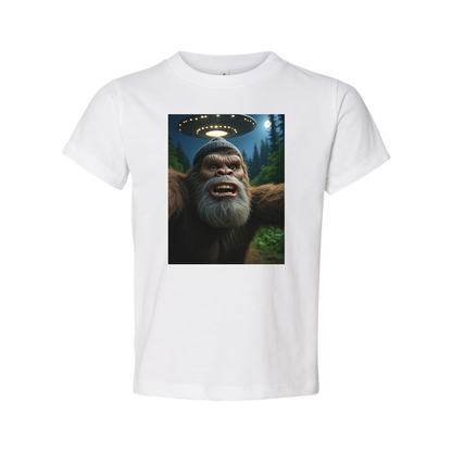 Bigfoot Sasquatch Selfie With Alien UFO Unisex T Shirt