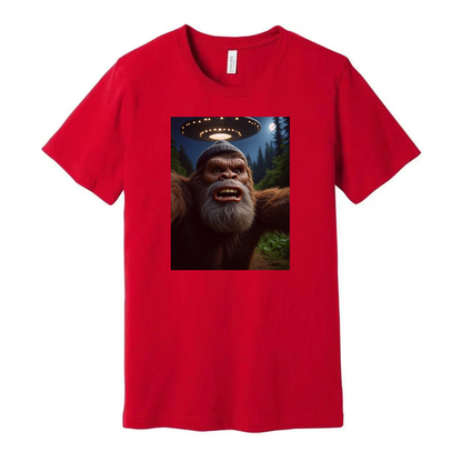 Bigfoot Sasquatch Selfie With Alien UFO Unisex T Shirt